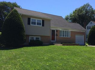 213 Keats Dr, Reading, PA 19608