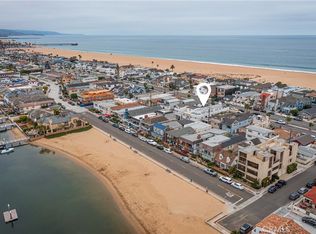 916 W Balboa Blvd, Newport Beach, CA 92661