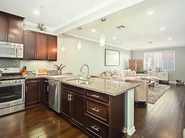 5740 Acacia Ln, Lakewood, CA 90712