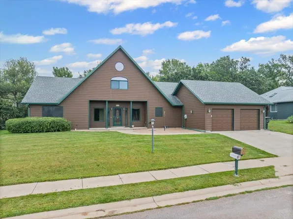 183 Oak Grove Ct, Sturgis, SD 57785