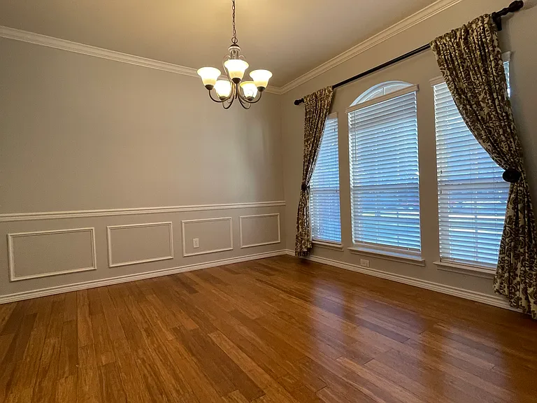 11921 Kingsville Dr — Photo 29