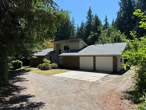 6421 75th Ave NE Photo 1