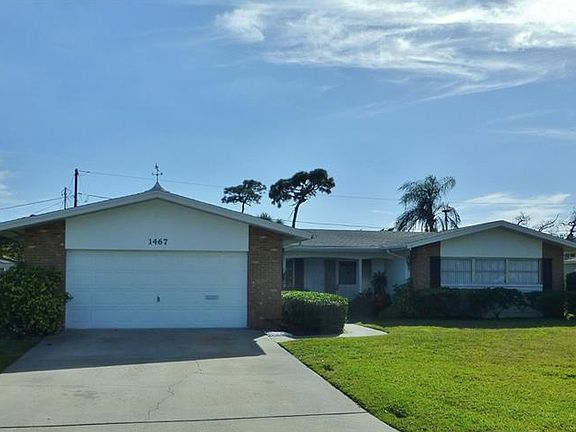 2nd image of 1467 Hagen Ave