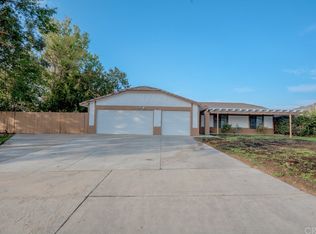 159 Goldfinch Ln, Riverside, CA 92507