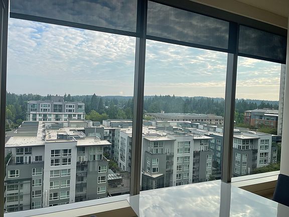 3rd image of 10610 NE 9th Pl Unit 1505