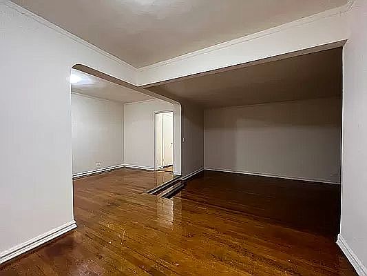 4th image of 67-70 Yellowstone Blvd #B13