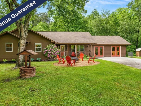3240 Laurelwood Ave, Sevierville, TN 37862