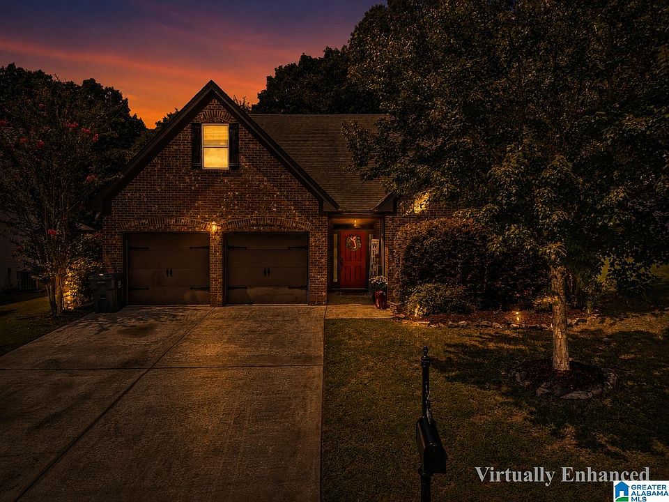 1st image of 932 Valley Cir