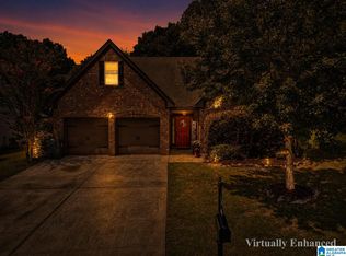 932 Valley Cir, Leeds, AL 35094