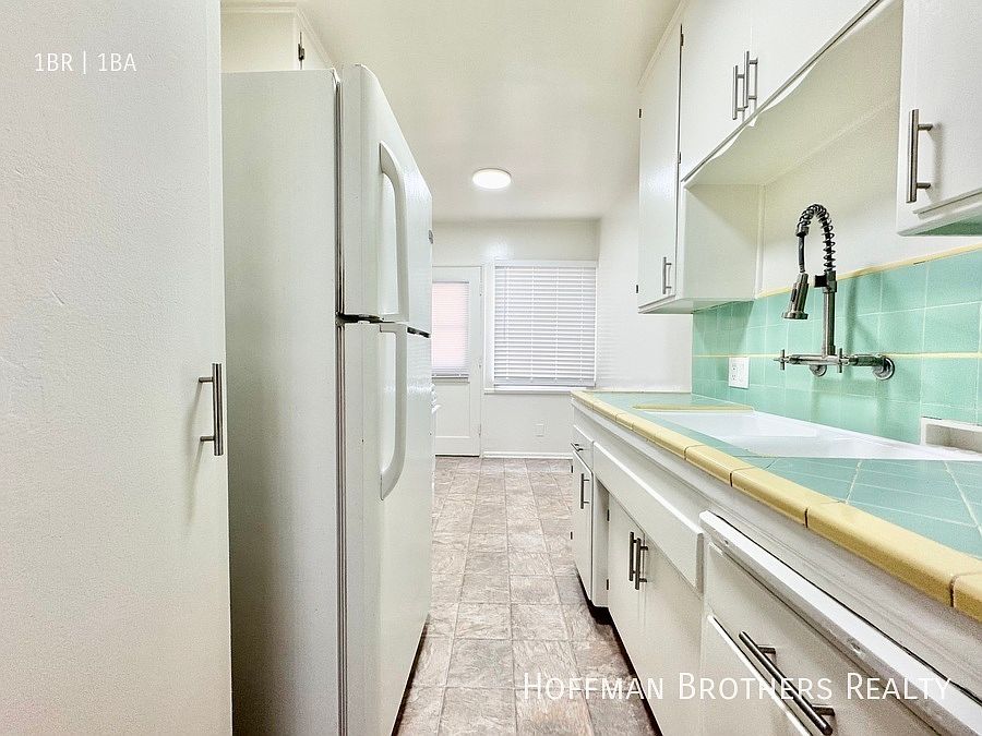 1st image of 731 S Mansfield Ave #2A