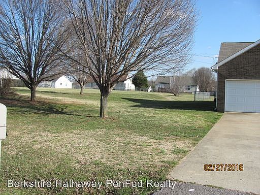 3rd image of 3735 Gracelawn Dr
