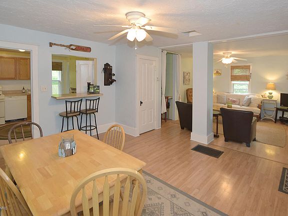 4th image of 63901 41st St