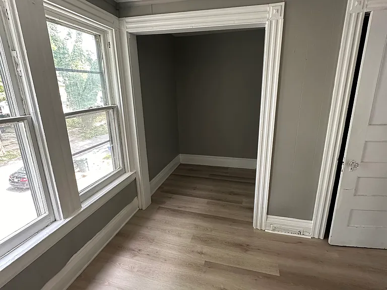 279 Garson Ave #UPPER — Photo 5
