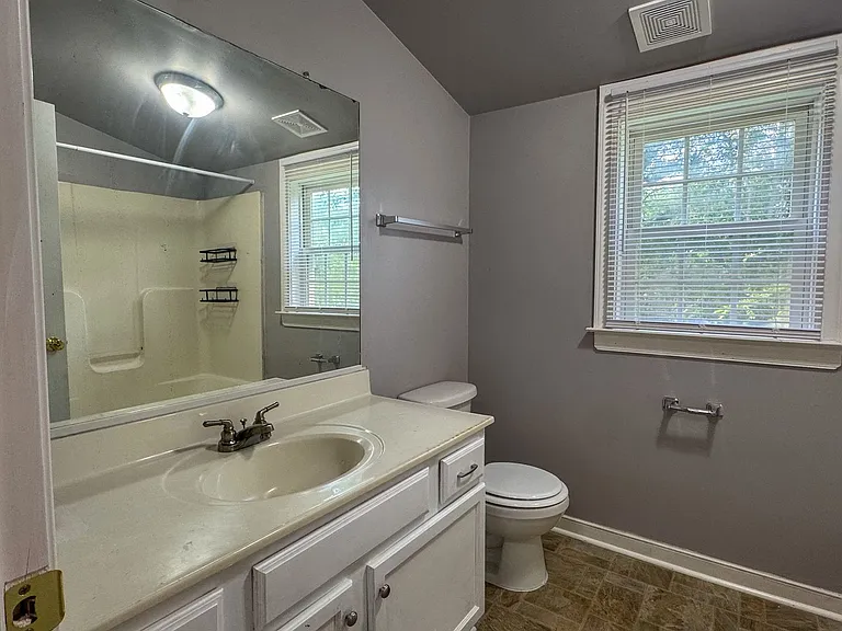 525 E Cawson St — Photo 21