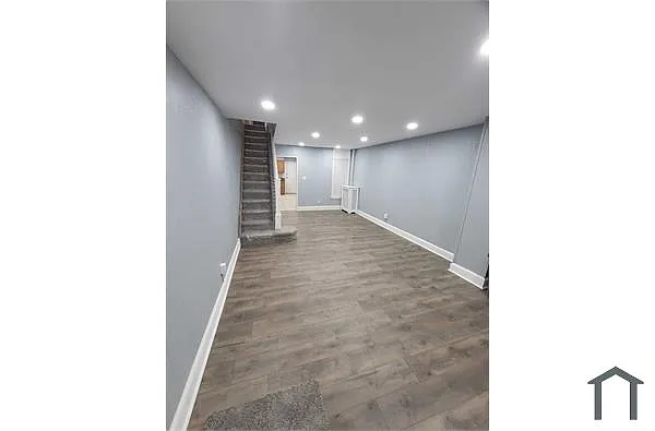 Building Photo - 5317 Hedge St
