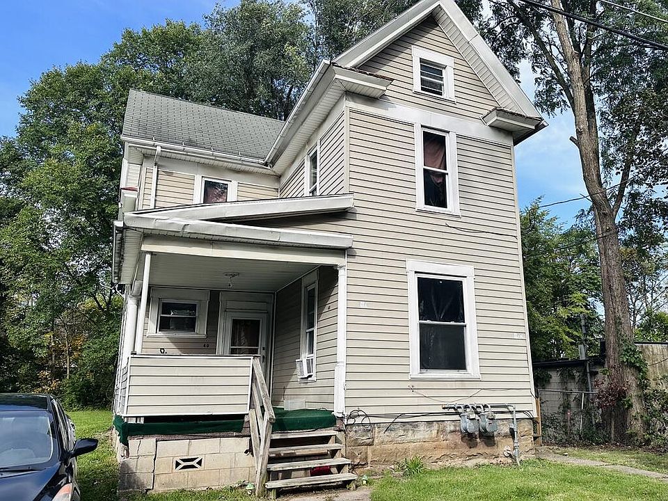 1st image of 40 Lind Ave