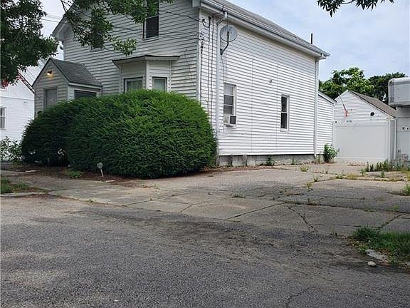 2nd image of 34 Mary Ave