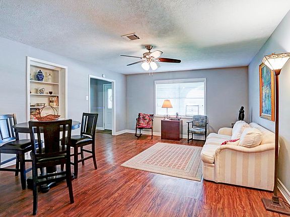 3rd image of 2709 Wisdom Dr