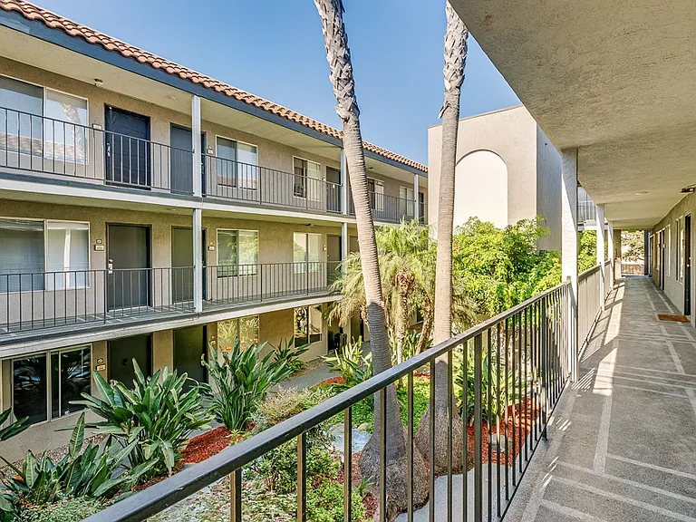 The Presidio Apartments — Photo 19