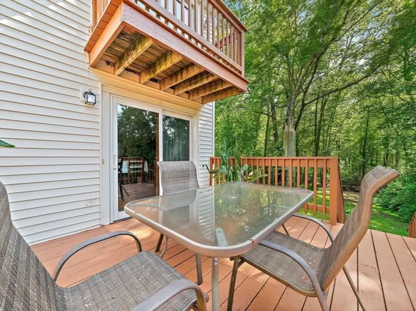 801 Washington St APT 9, Pembroke, MA 02359