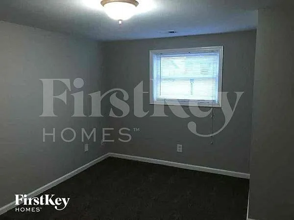 4538 Crestline Dr — Photo 8