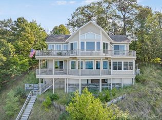 10508 Lost Valley Rd, Montague, MI 49437