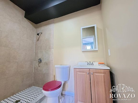 3rd image of 382 S 11th St APT 1