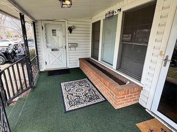4th image of 11002 Castolon Dr