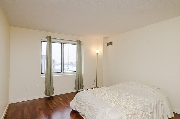 1st image of 8 Museum Way APT 902