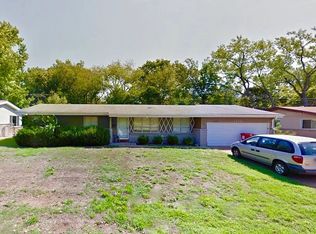 10700 Vorhof Dr, Saint Louis, MO 63136