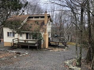 4320 Pine Ridge Dr, Bushkill, PA 18324
