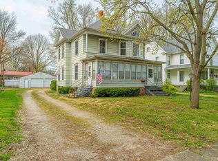 609 College Ave, Lincoln, IL 62656