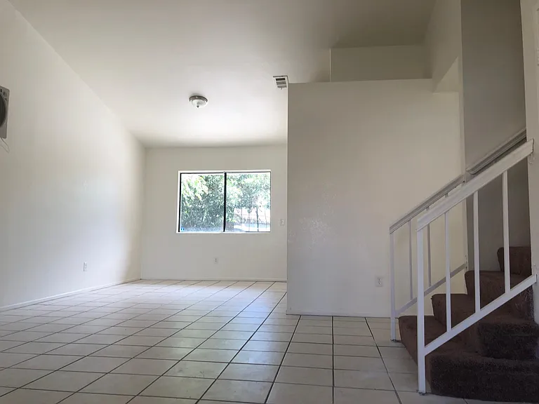 44811 Rock Island Dr — Photo 8