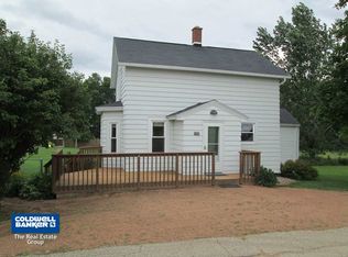 201 E Limit St, Cecil, WI 54111