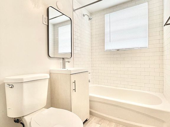 3rd image of 1246 NW 58th Ter #11502361