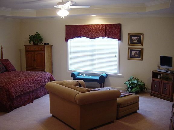 Upstairs 2nd Master BR