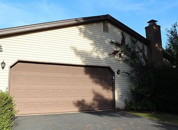 5th image of 3470 Dartmouth Dr