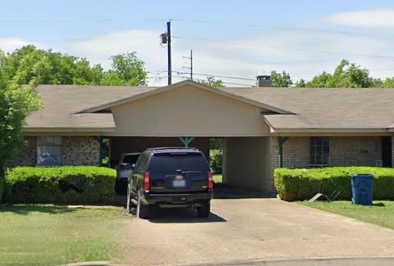 G 209-211 Gruver Circle — Photo 1