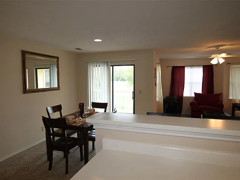 The Ethans Apartments — Photo 43