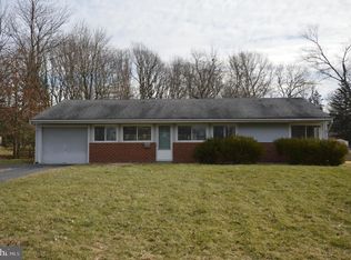 119 Kendall Rd, Kendall Park, NJ 08824