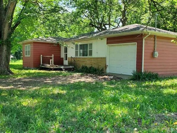 700 Oak St, Neosho Falls, KS 66758