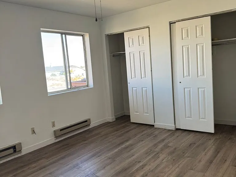 660 Thistle Dr — Photo 15