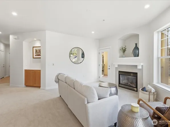 4319 Issaquah-Pine Lake Road SE #905, Sammamish, WA 98075