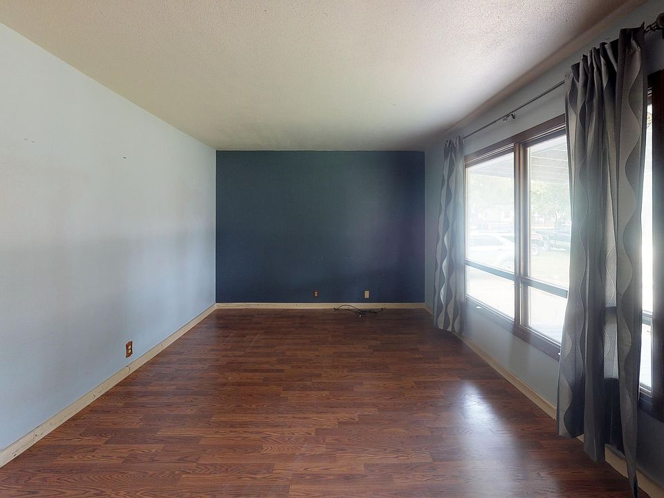 631 S Quapaw St, Iroquois, SD 57353 Zillow