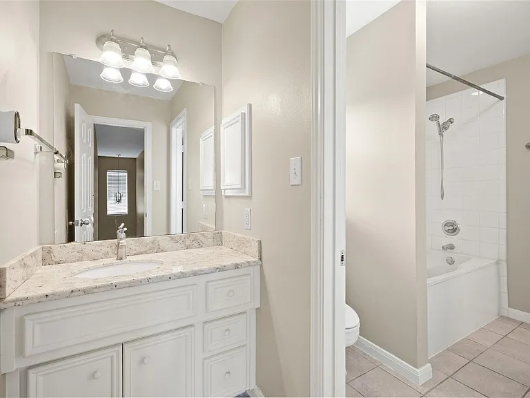 1708 Dennis St — Photo 16