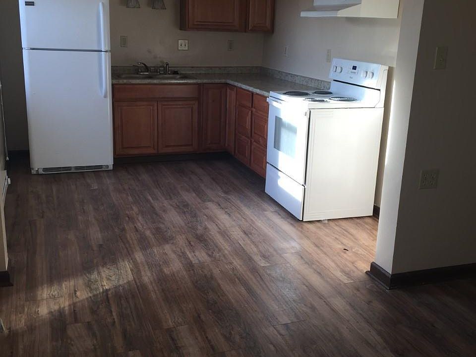 1st image of 3926 S Meridian St #23