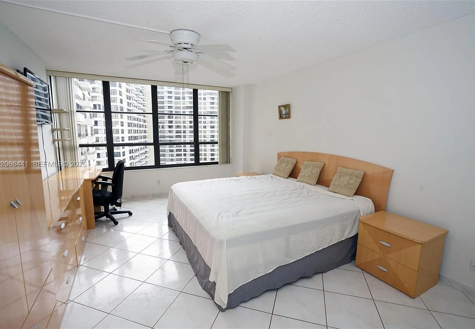 Olympus Condo Phase — Photo 3