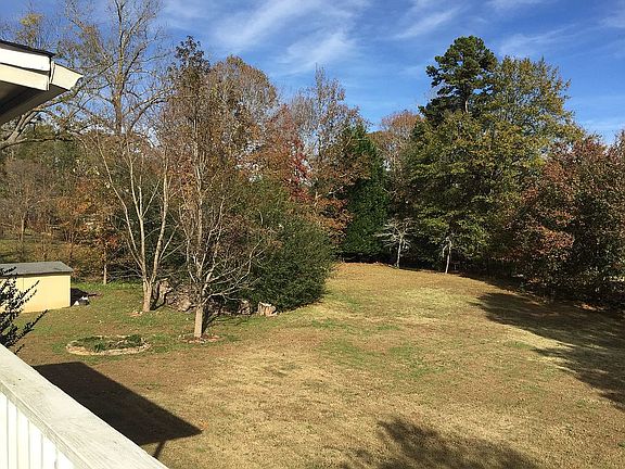 3rd image of 4455 Emory Dr