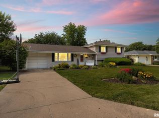 312 E Fernwood St, Morton, IL