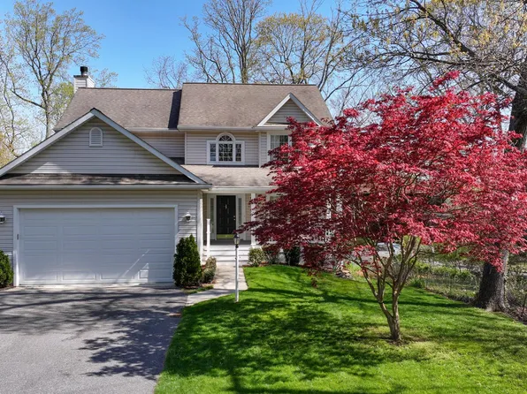928 Waterview Dr, Crownsville, MD 21032